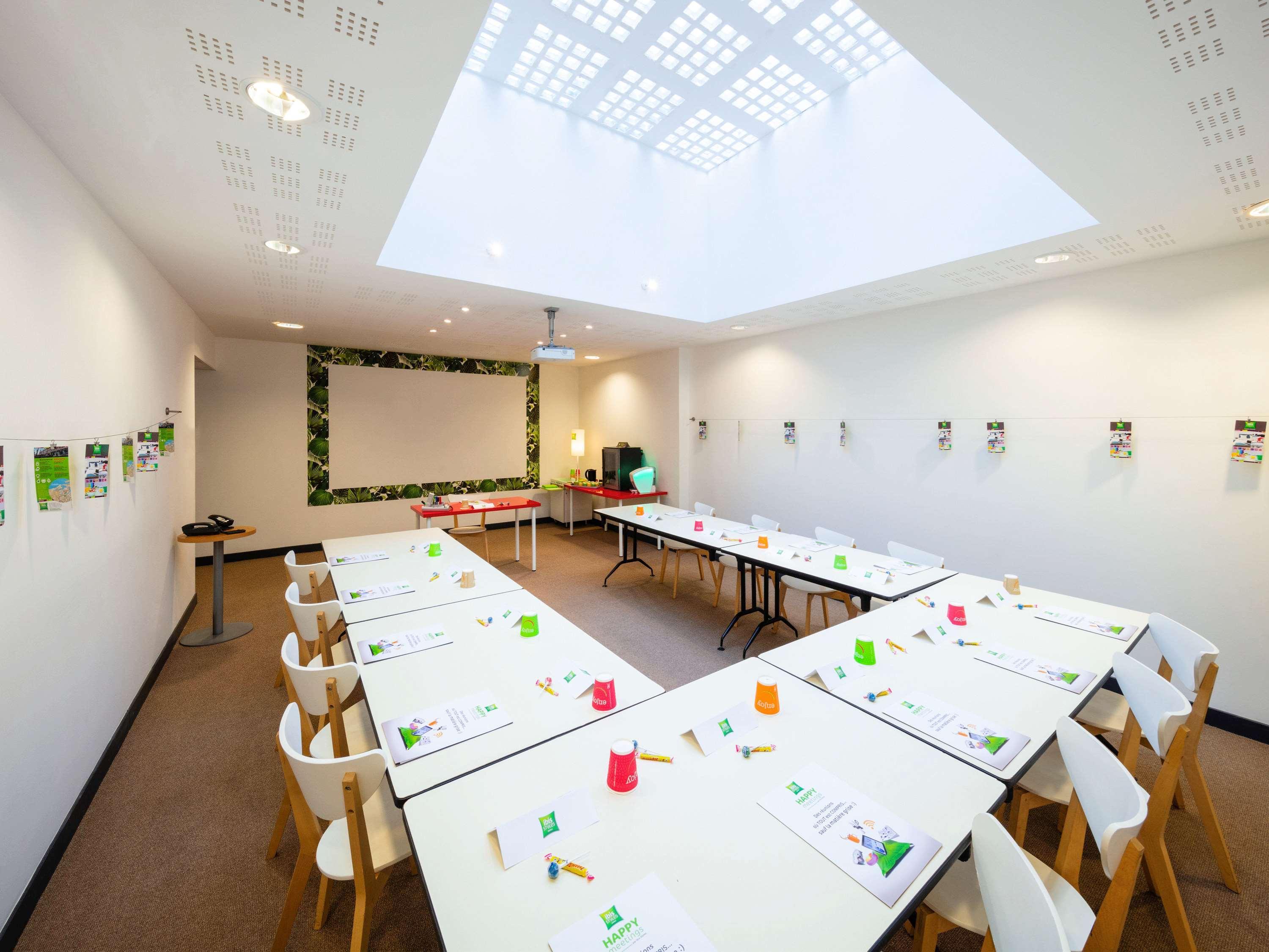 מלון Ibis Styles Calais Centre מראה חיצוני תמונה